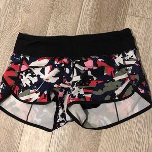Lululemon Speed Up Shorts 2.5”